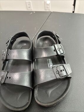 Birkenstock Kids Black Double Strap Buckle Sandals
